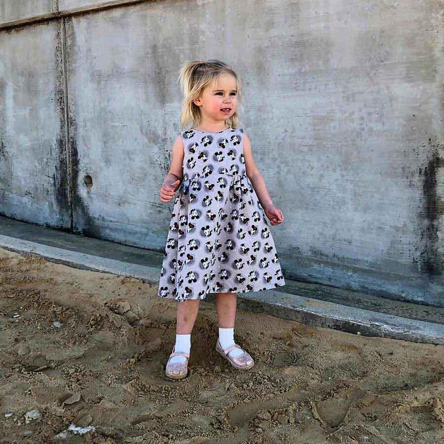 Patrón de vestido y delantal primaveral