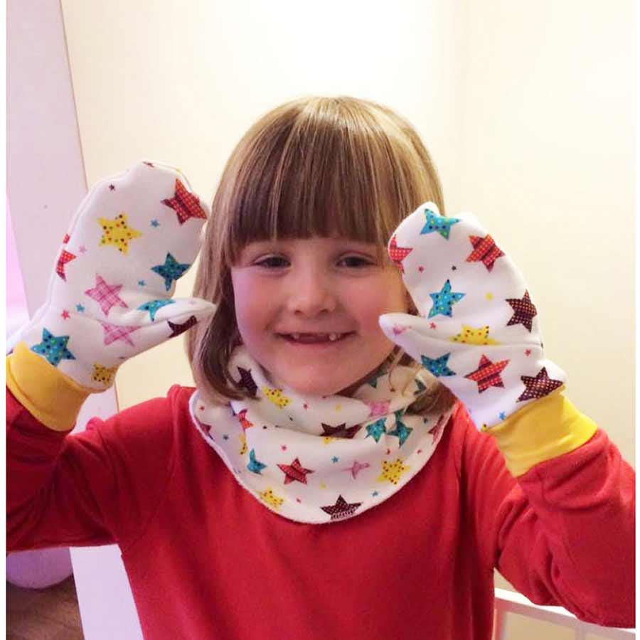 Astronaut Mittens & Neck Warmer Pattern
