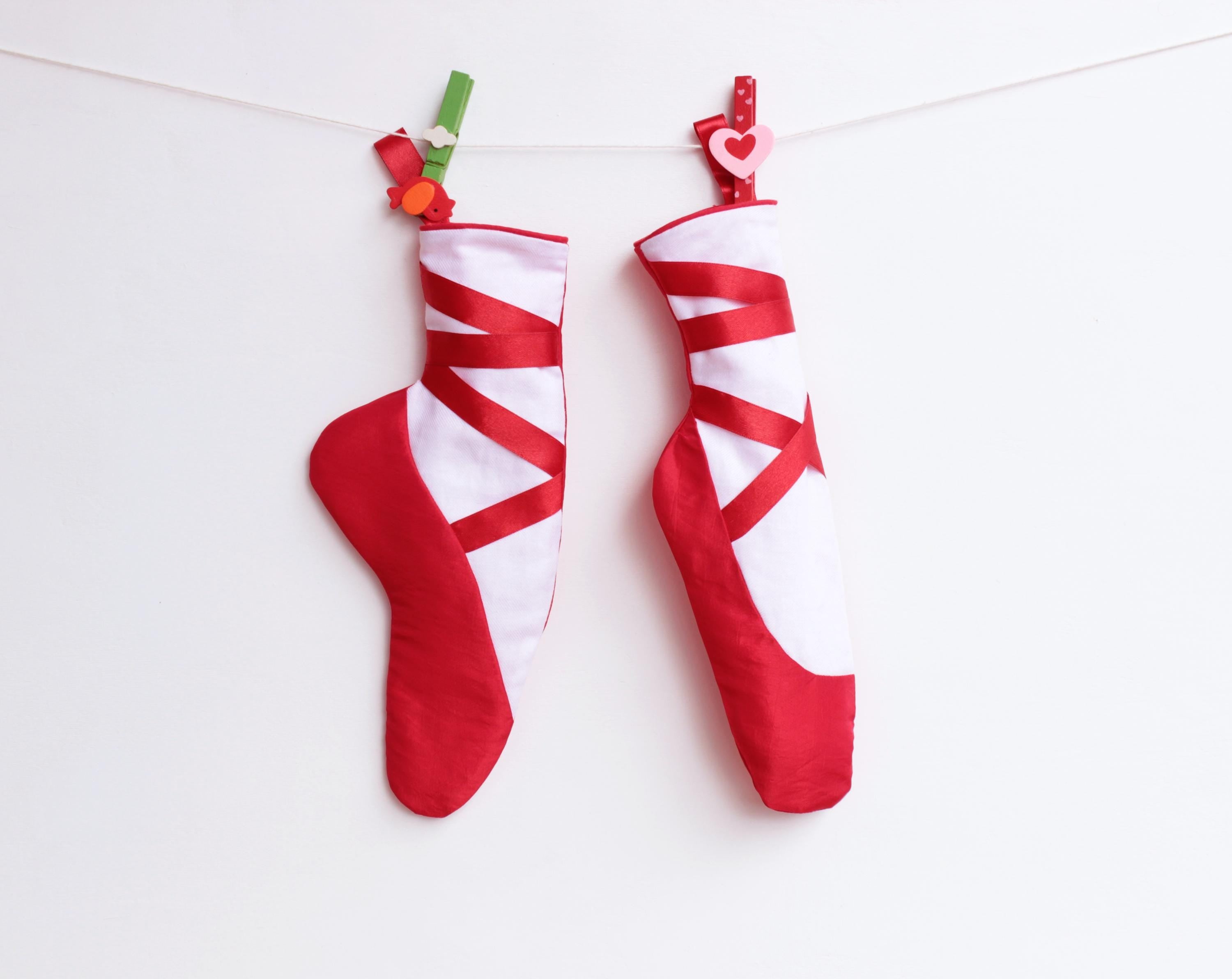 Red Shoes Christmas Stockings Pattern